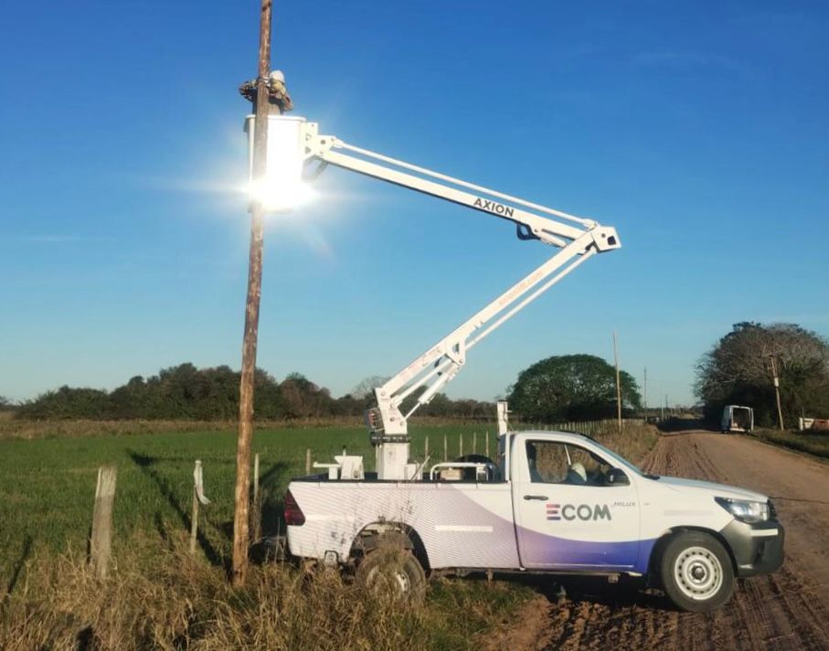 *ECOM CHACO REPARA EL TENDIDO DE FIBRA ÓPTICA EN LOCALIDADES DEL NORTE CHAQUEÑO*