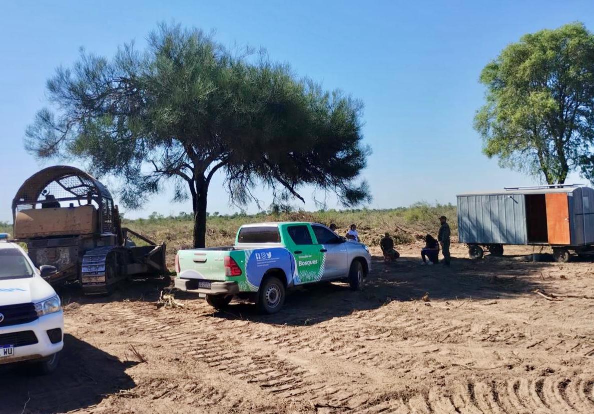 La dirección de bosques del Chaco detuvo dos desmonte ilegales en pampa del infierno y en tres isletas