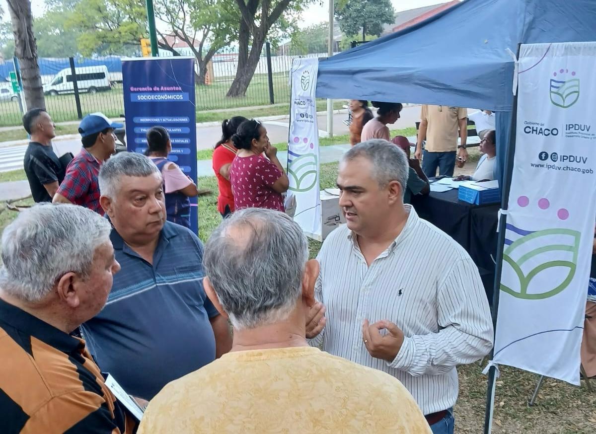 Fontana: el IPDUV realizo exitoso operativo de titularización en el barrio 64 viviendas 