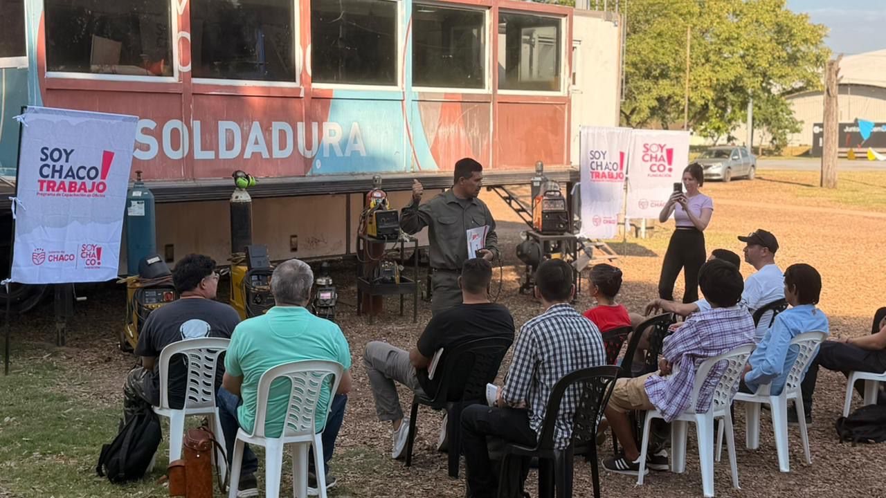 *COMENZARON LAS CAPACITACIONES EN OFICIOS, A TRAVES DE LAS AULAS TALLERES MOVILES*