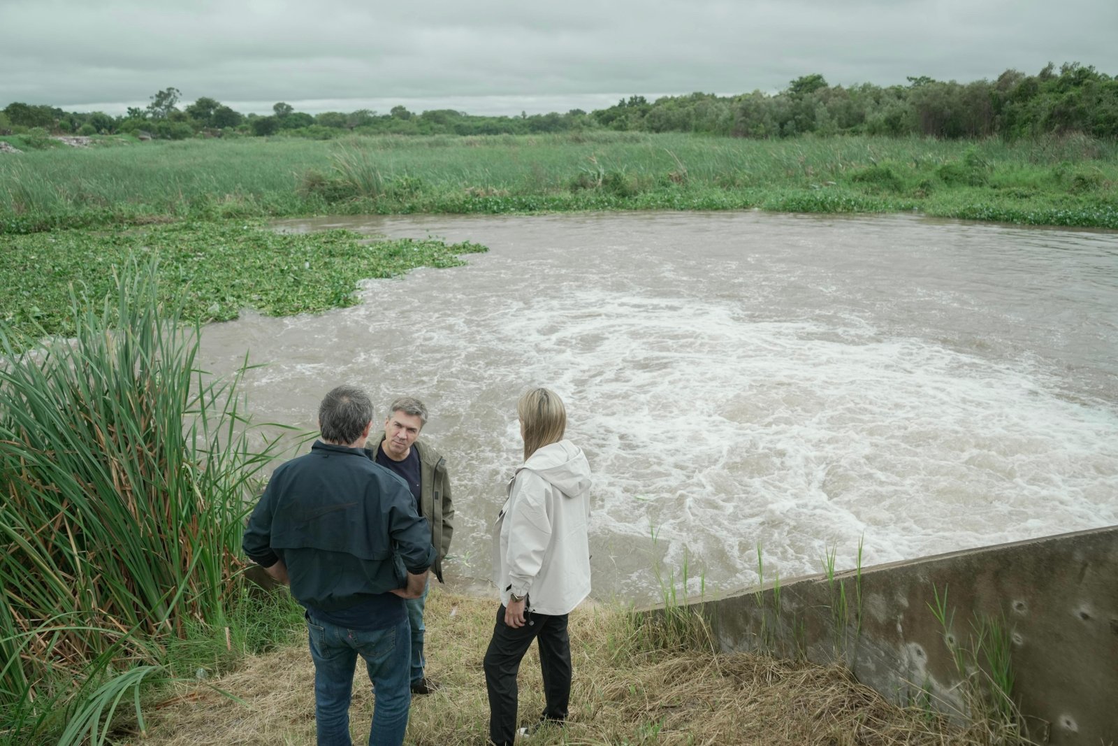 *TRAS LAS LLUVIAS: ZDERO JUNTO AL COMITE DE EMERGENCIA VERIFICARON EL SISTEMA DE DRENAJE EN EL GRAN RESISTENCIA*