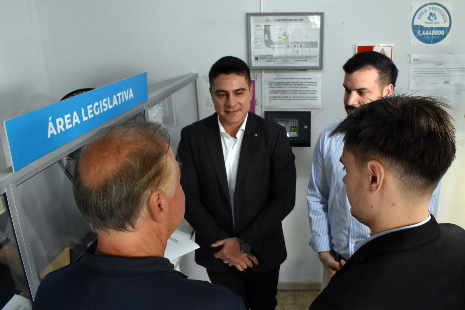 *LICENCIAS GREMIALES: "NO HAY QUE PAGAR A QUIEN NO TRABAJA" EXPRESO EL MINISTRO FERRO*