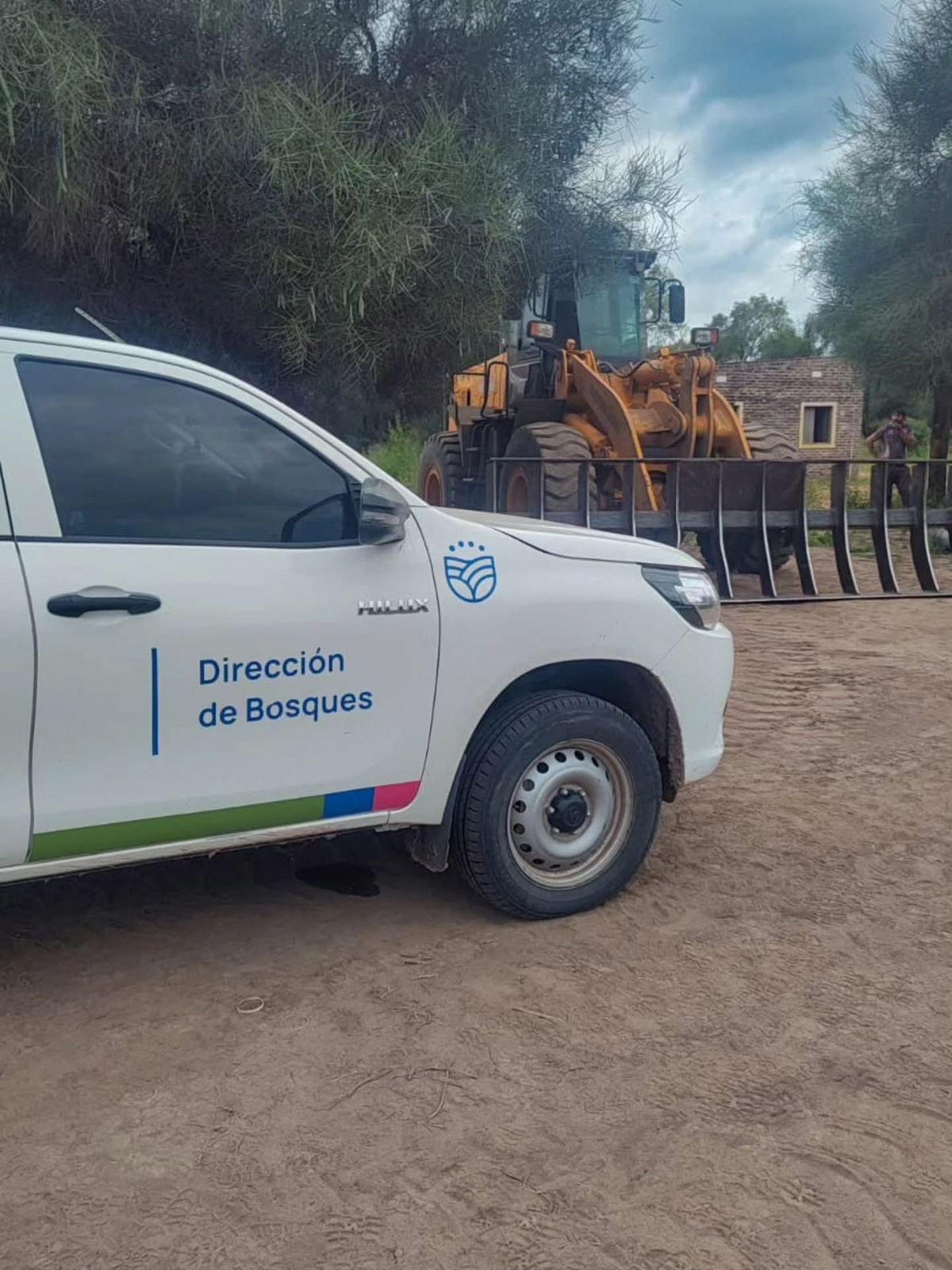 *PARAJE LAS PIEDRITAS: OPERATIVO CONTRA DESMONTE ILEGAL TERMINO CON MAQUINARIA INCAUTADA*