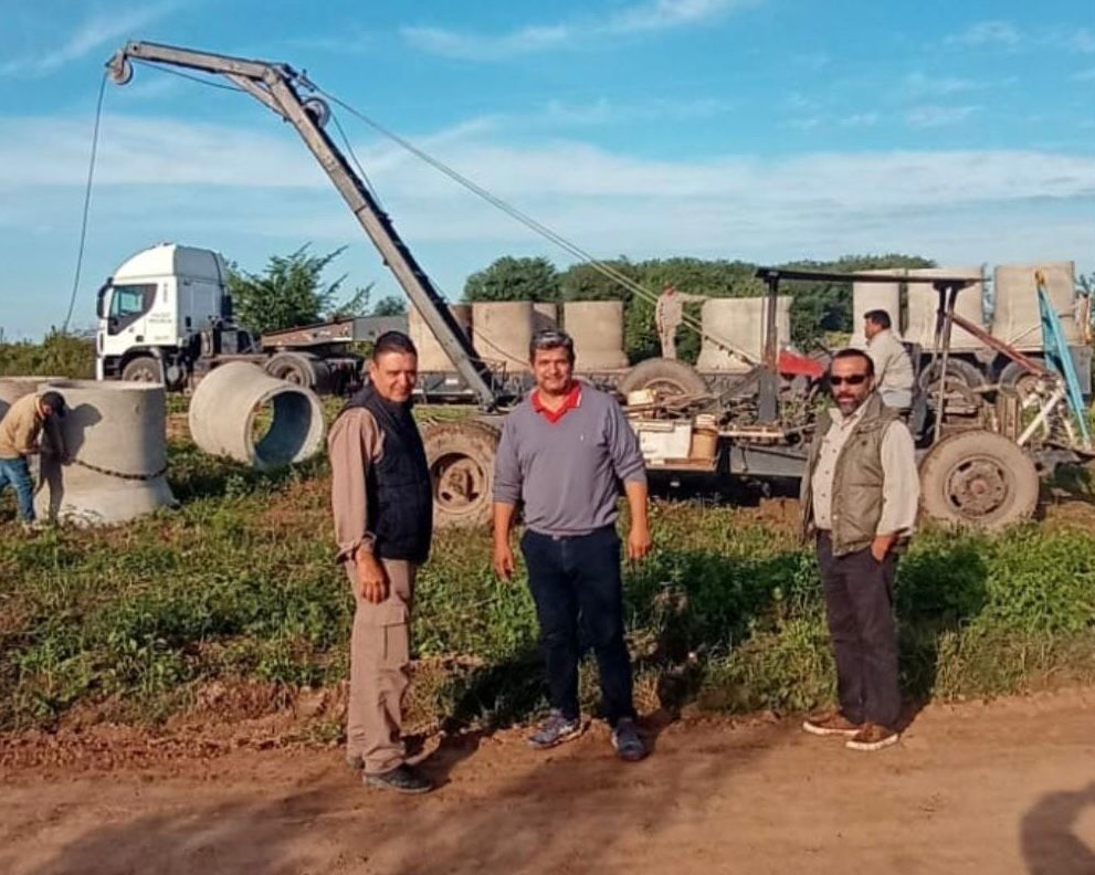 *PAMPA DEL INDIO: EL GOBIERNO PROVINCIAL COMENZ&Oacute; LAS OBRAS QUE CONECTAR&Aacute;N EL SALADO Y EL GUAYCUR&Uacute; PARA BENEFICIAR A PRODUCTORES*