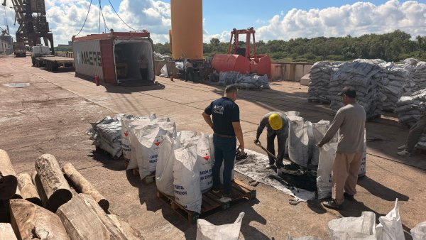 *EL PUERTO DE BARRANQUERAS CONSOLIDA EXPORTACI&Oacute;N DE CARB&Oacute;N VEGETAL CON DESTINO A EUROPA*  