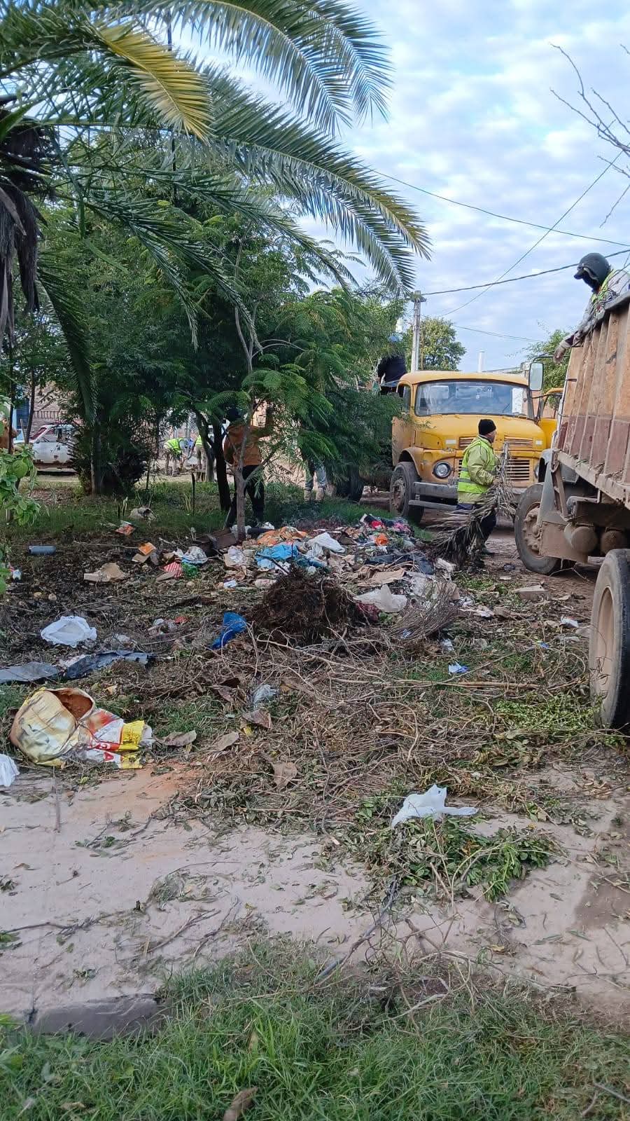 * IMPORTANTE OPERATIVO DE DESCACHARRADO Y  LIMPIEZA EN EL BARRIO 80 VIVIENDAS *