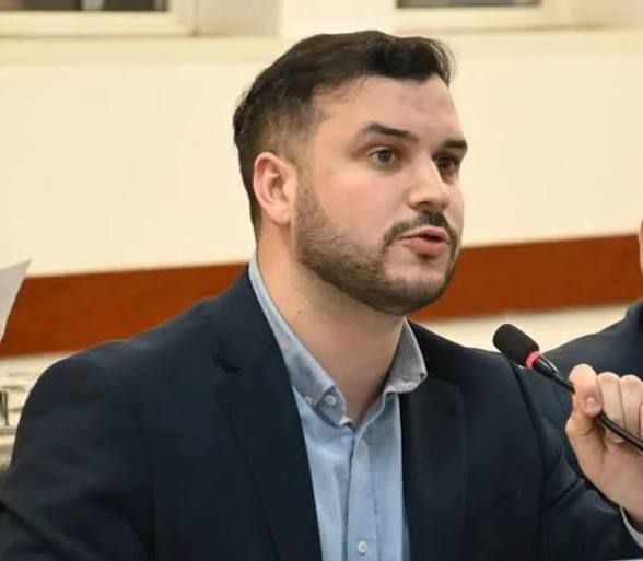   *EL OFICIALISMO OBTUVO DICTAMEN FAVORABLE PARA SUSPENDER LAS PASO EN CHACO*