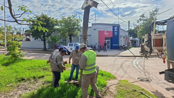 *JUAN J. CASTELLI: SAMEEP REALIZA OPERATIVO INTEGRAL DE SANEAMIENTO Y MANTENIMIENTO CLOACAL*