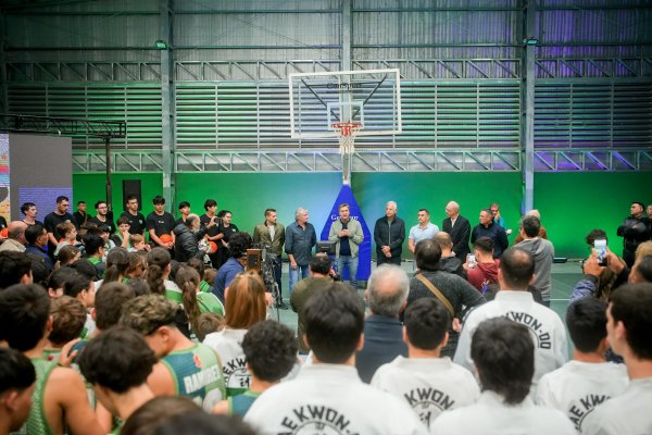 *EL GOBIERNO PROVINCIAL SUM&Oacute; NUEVA INFRAESTRUCTURA Y MEJORAS INTEGRALES AL HIND&Uacute; CLUB*