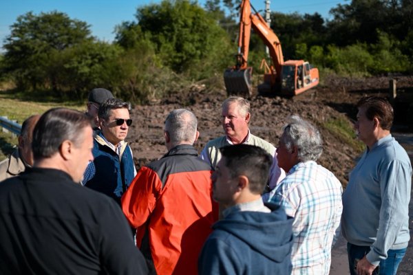 *TRES ISLETAS: EL GOBERNADOR ZDERO SUPERVIS&Oacute; LA LIMPIEZA DE CANALES RURALES PARA PREVENIR ANEGAMIENTOS* 