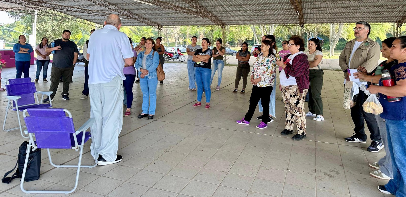 *EMPRENDE DORADO: CAPACITACI&Oacute;N Y PROFESIONALIZACI&Oacute;N PARA POTENCIAR EL TURISMO EN ISLA DEL CERRITO*