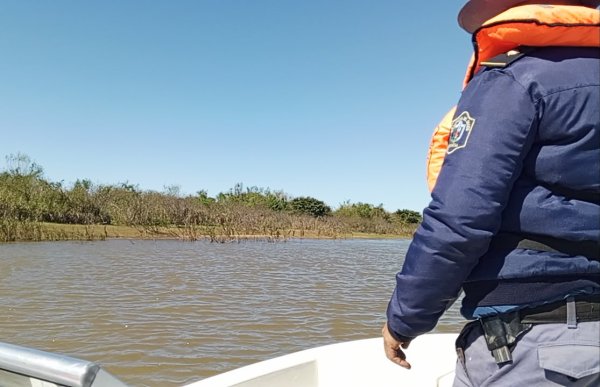 *CONTIN&Uacute;A LA B&Uacute;SQUEDA DE FABI&Aacute;N FALC&Oacute;N CON UN AMPLIO OPERATIVO POR AGUA Y COSTAS DEL R&Iacute;O PARAN&Aacute;*