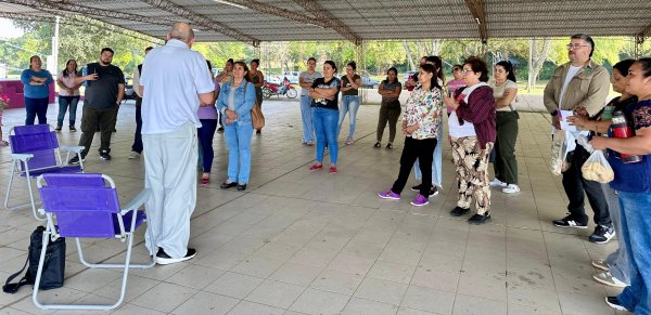 *EMPRENDE DORADO: CAPACITACI&Oacute;N Y PROFESIONALIZACI&Oacute;N PARA POTENCIAR EL TURISMO EN ISLA DEL CERRITO*