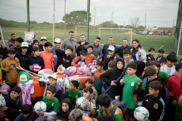 *ZDERO CUMPLE CON EL CLUB LUJ&Aacute;N Y AVANZA CON LA CUBIERTA DEL PLAY&Oacute;N EN VILLA R&Iacute;O NEGRO*
