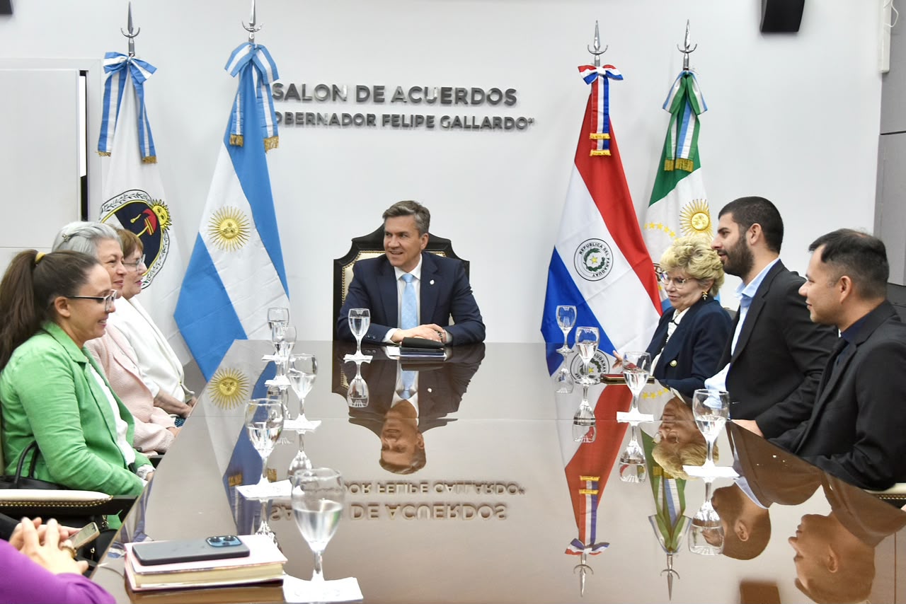 *CHACO, ARGENTINOS POR LA EDUCACI&Oacute;N Y PARAGUAY COMPARTEN ESTRATEGIAS PARA FORTALECER LA ENSE&Ntilde;ANZA*