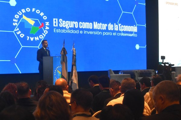 *CHACO FUE SEDE DEL FORO NACIONAL DEL SEGURO NEA 2026, CON REFERENTES DE TODO EL PA&Iacute;S*