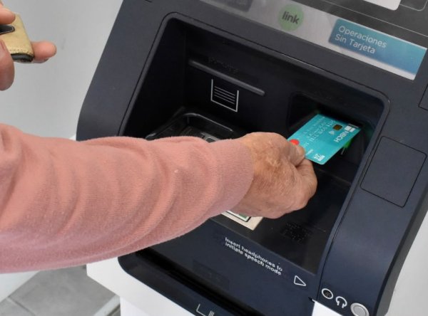 *SUELDOS DE OCTUBRE: PASIVOS COBRAN EL 29 Y ACTIVOS EL 30 DE OCTUBRE*
