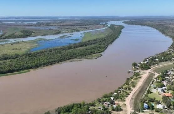 *EL GOBIERNO PROVINCIAL LLEVA TRANQUILIDAD ANTE INFORMACIONES SOBRE LA CRECIDA DEL R&Iacute;O PARAN&Aacute;*